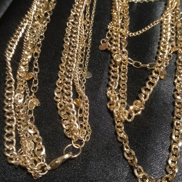 Gold tone long layered necklace 36 inches long. - Picture 4 of 14